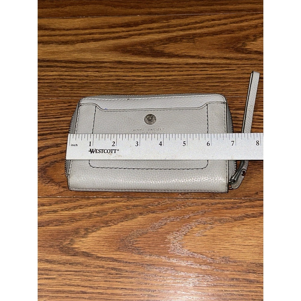 EUC MARC JACOBS LIGHT Dove GENUINE Pebbled Leather Wallet Wristlet New MSPR $155 - Picture 4 of 7